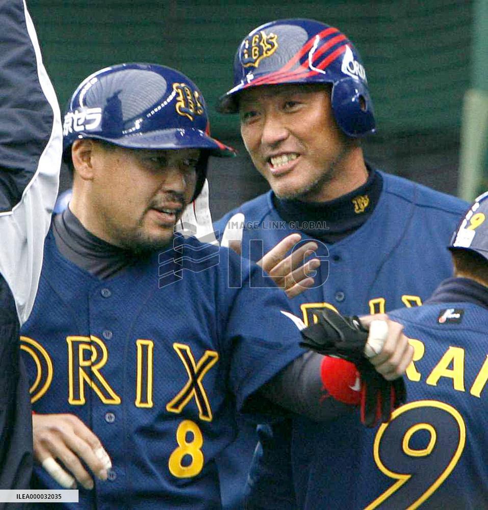 Pro baseball season begins with PL games