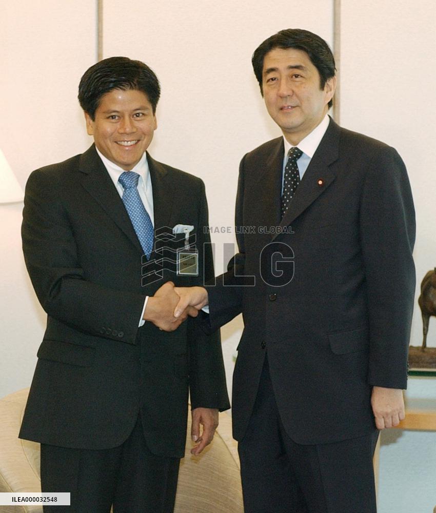 Japan to cooperate with Thailand on N. Korea abductions: Abe