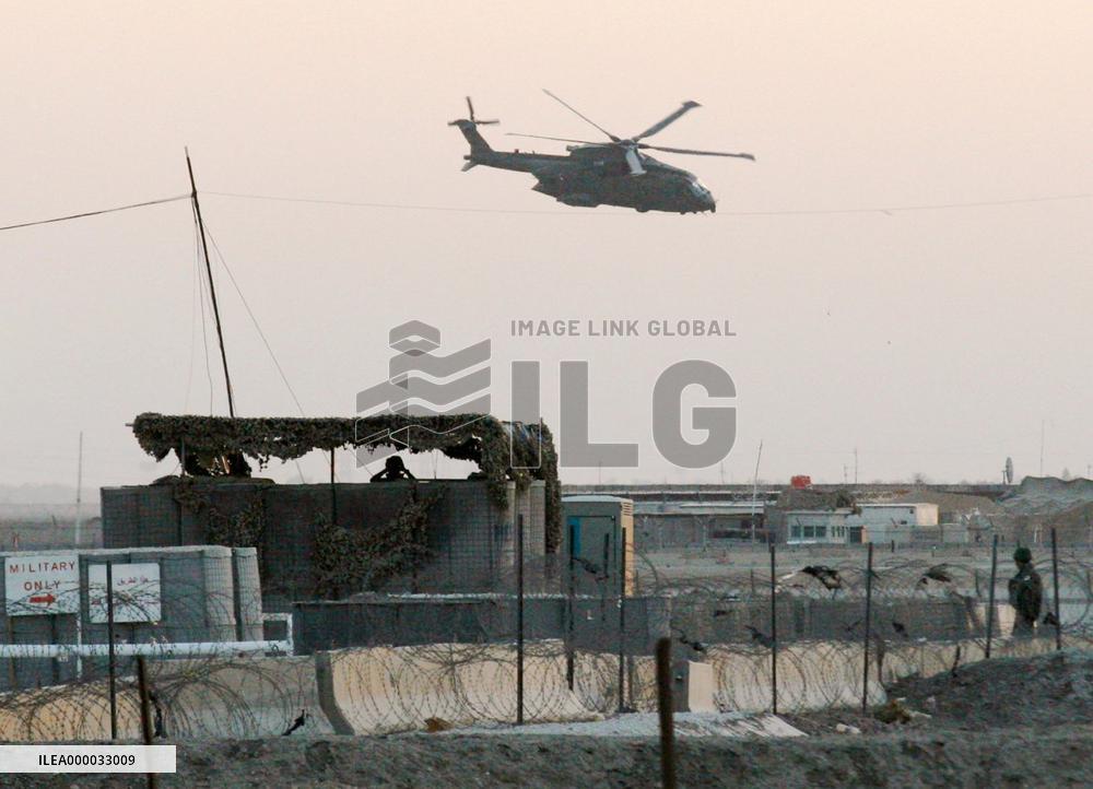 Japanese troops start pulling out of Iraq