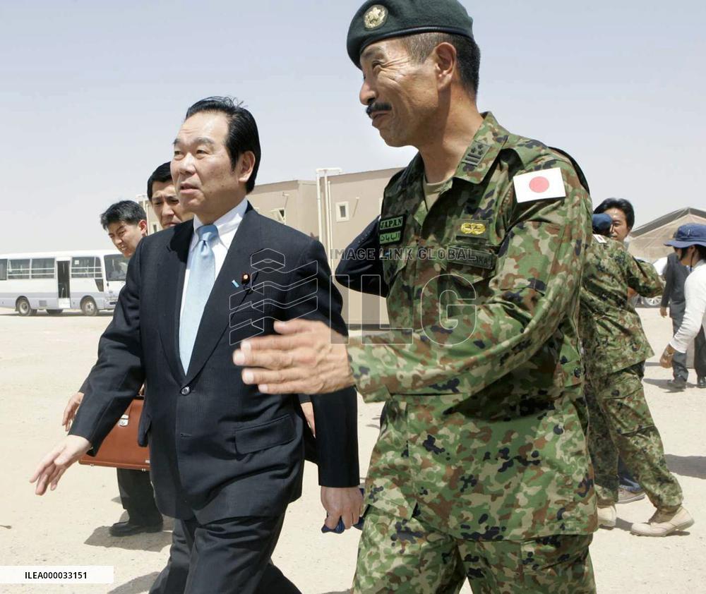 Nukaga visit GSDF troops withdrawn from Iraq