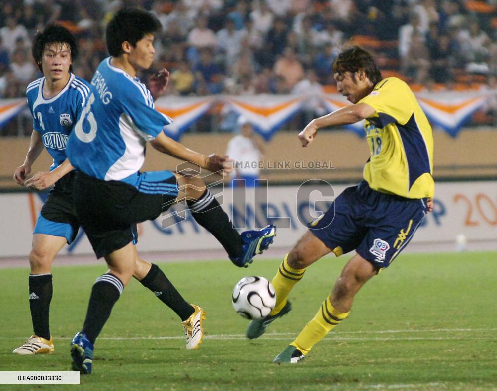 JEF United Chiba vs. Dalian Shide FC at E. Asian A3 Champions Cu