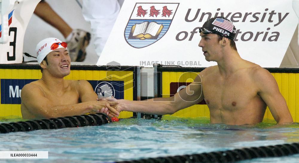 Phelps sets world record in men's 200m butterfly