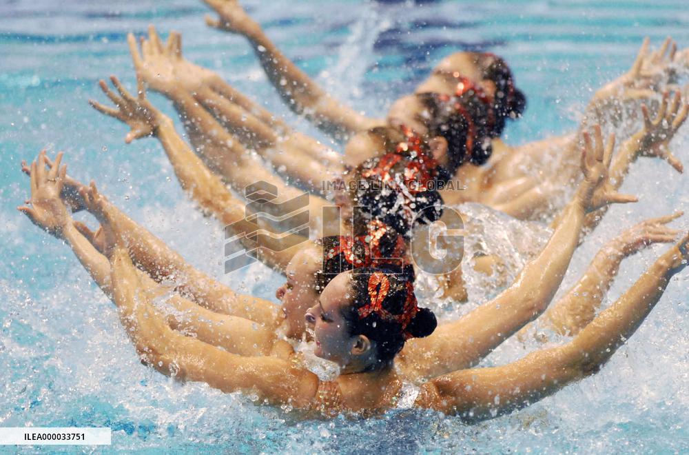 Russia wins FINA synchronized swimming free combination