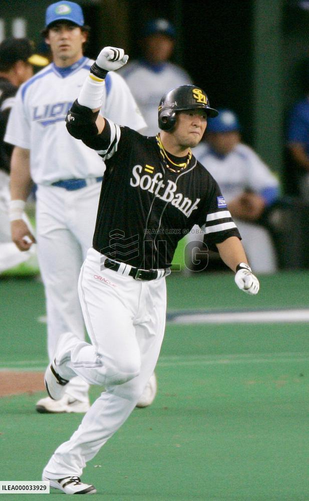 -Softbank ties playoff 1st stage with rout of Seibu