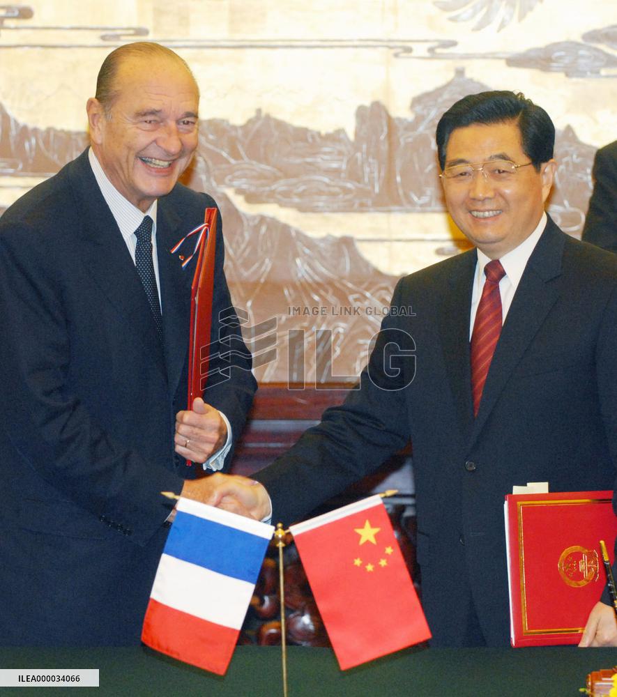 Chirac lauds China's support for U.N. resolution on N. Korea
