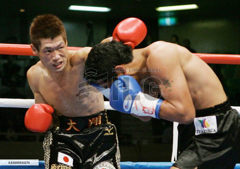 Kyowa, Hasegawa defend WBC titles in doubleheader
