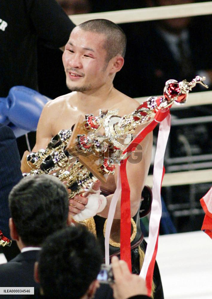 Japan's Nashiro beats Garcia in WBA title fight
