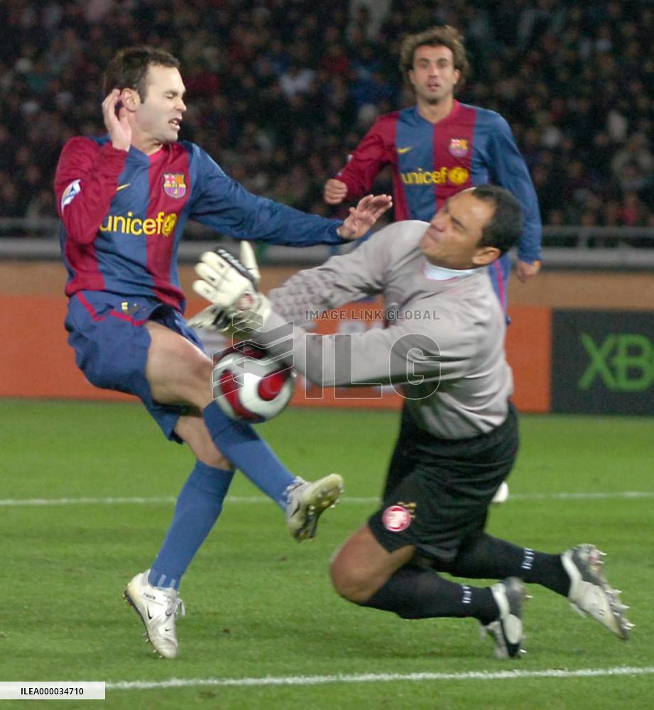 Brazil's Inter stun Barcelona to win Club World Cup