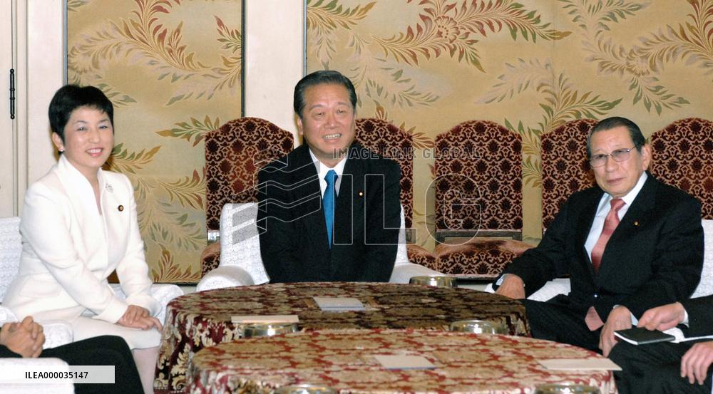 Opposition calls for health minister'resignation