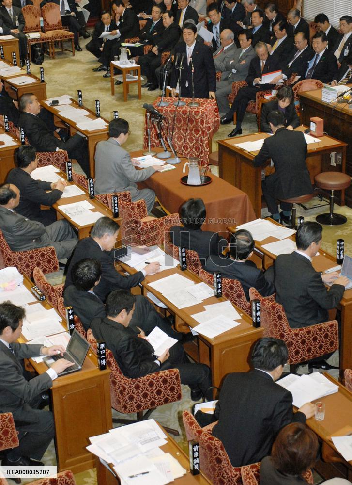 Diet returns to normalcy with opposition ending boycott