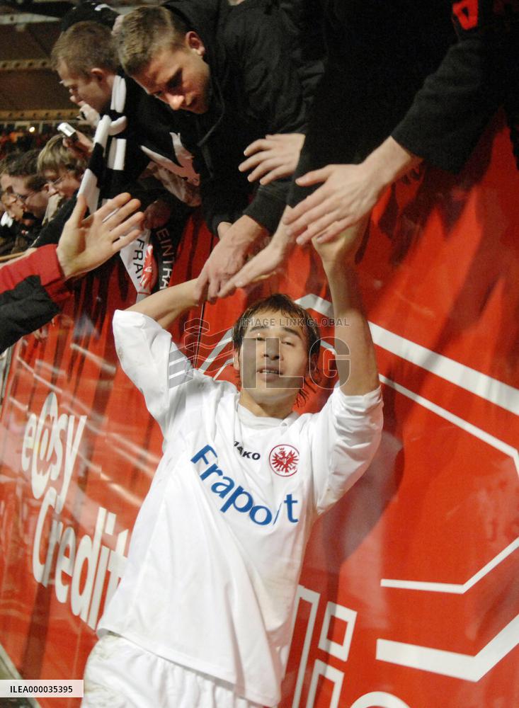 Takahara gets 10th goal of season, ties Nakata's record