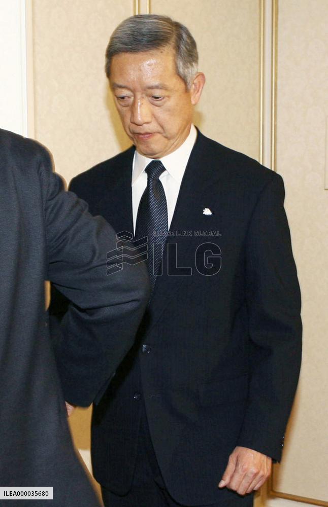 Seibu gave dubious money to amateur managers, more players