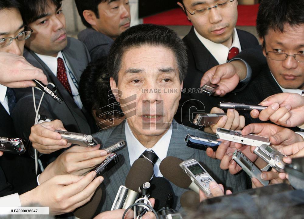 War bereaved families study separate enshrinement at Yasukuni