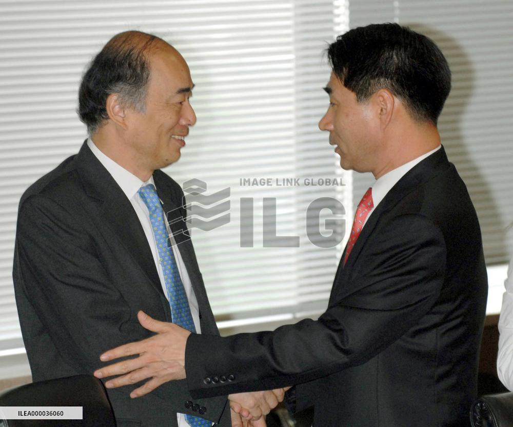 Japan, S. Korea urge N. Korea to fulfill denuclearization pledge