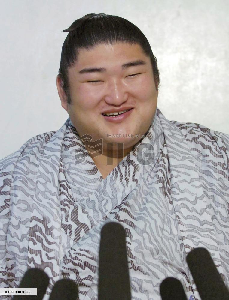 Kotomitsuki relishing moments in run-up to ozeki promotion