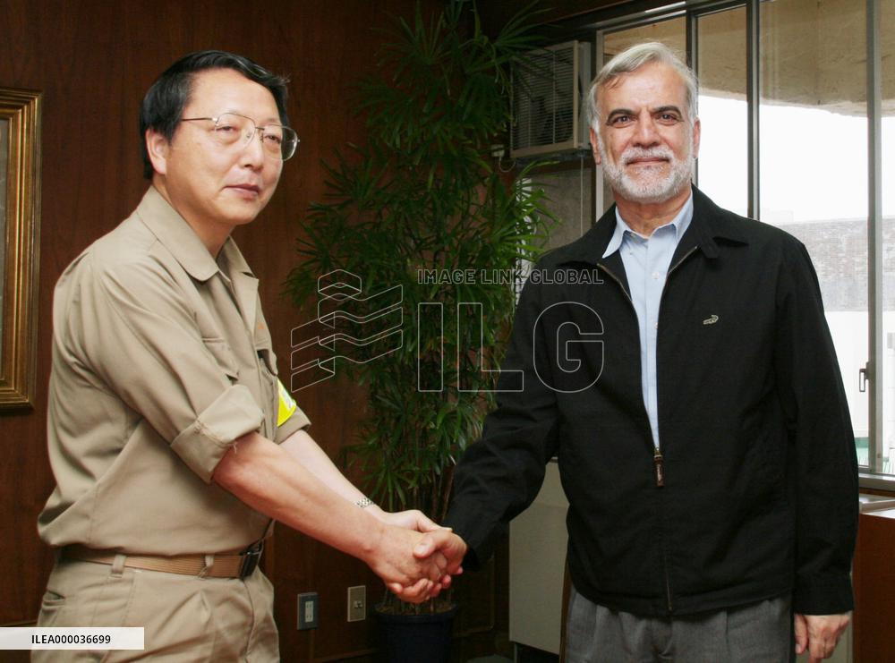 Iraqi ambassador visits quake-hit Niigata