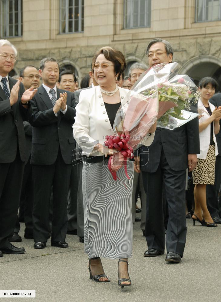 Upper house president ends 30-year career in parliament