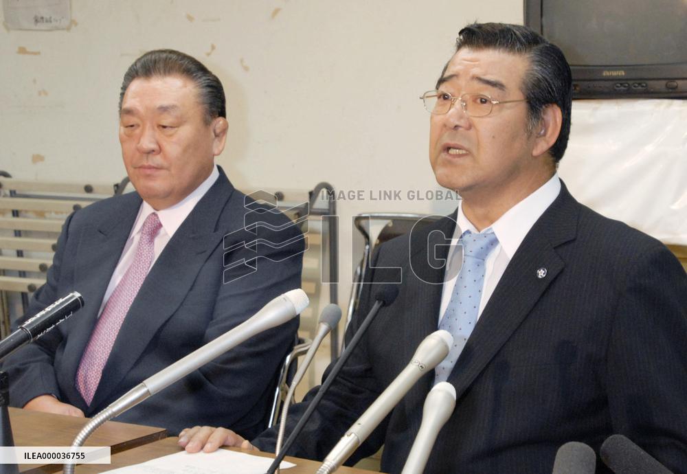 Asashoryu suspended from autumn, Kyushu sumo tourneys