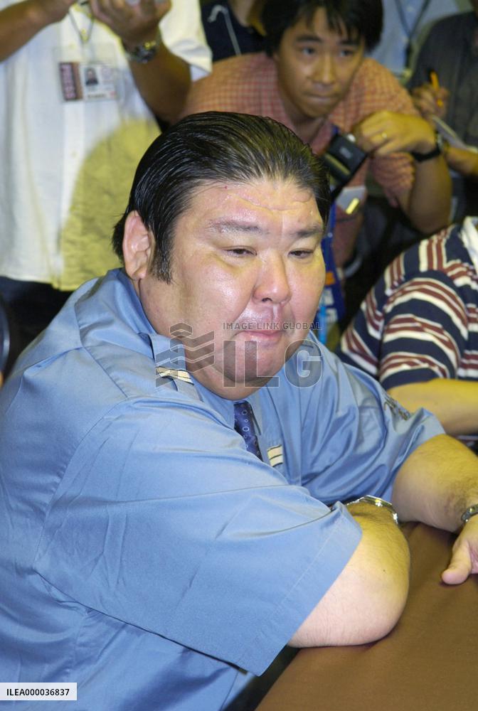 Asashoryu can't travel to Mongolia: elder Takasago