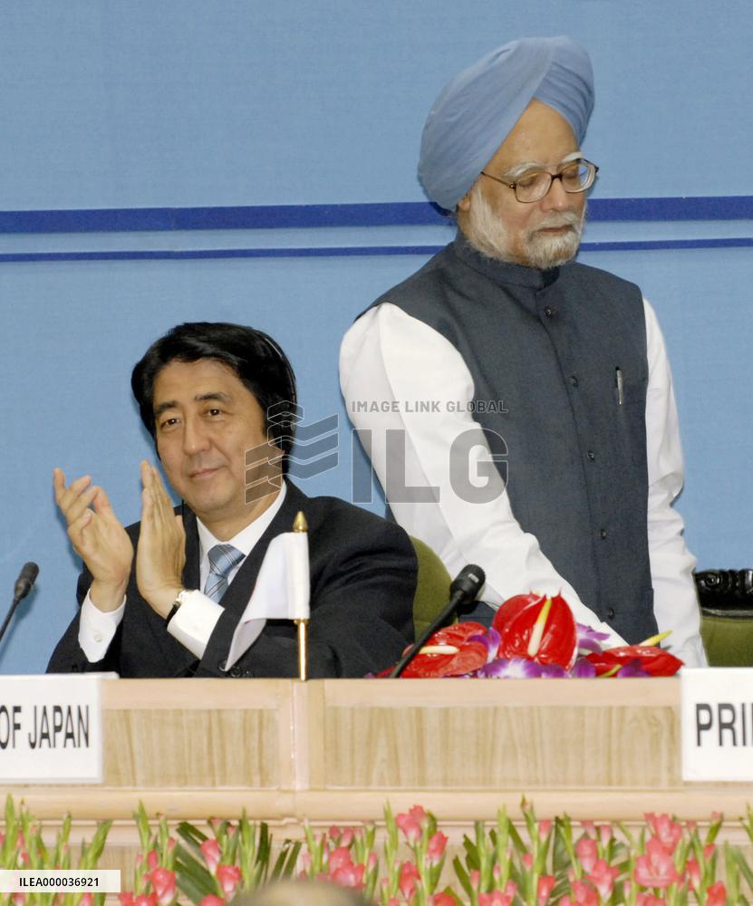 Abe calls for quick signing of free trade deal with India