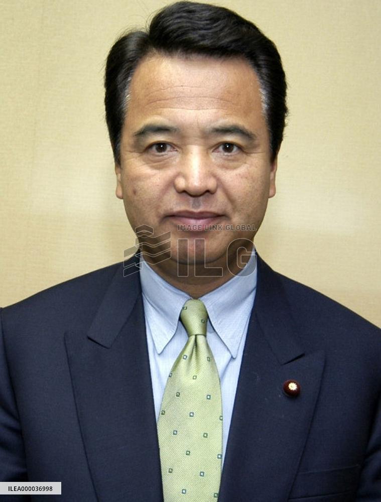 Amari to be retained as METI chief