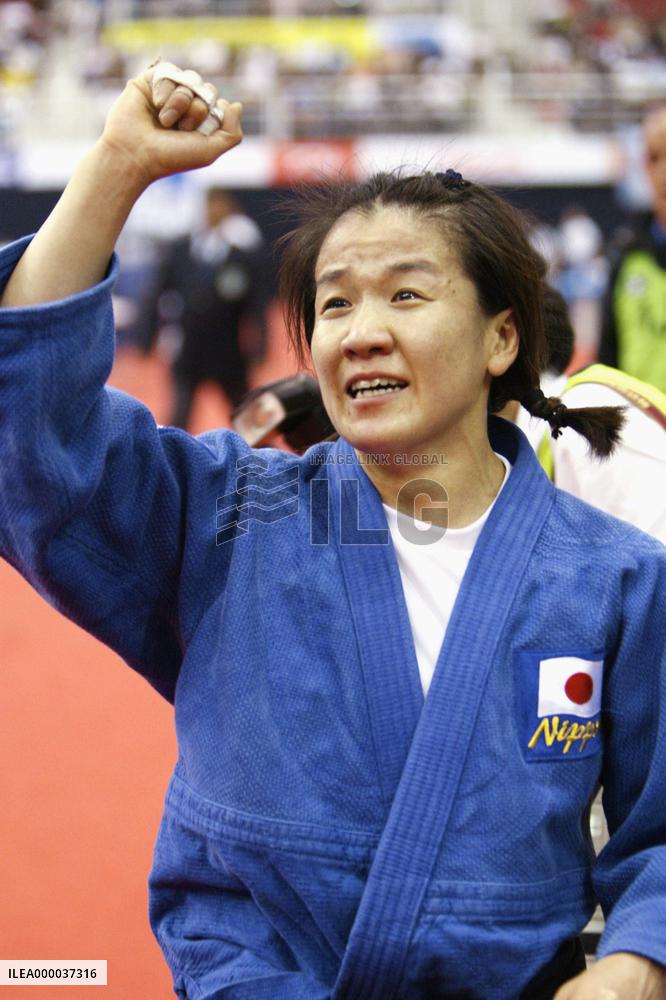 Tani wins gold medal at judo worlds