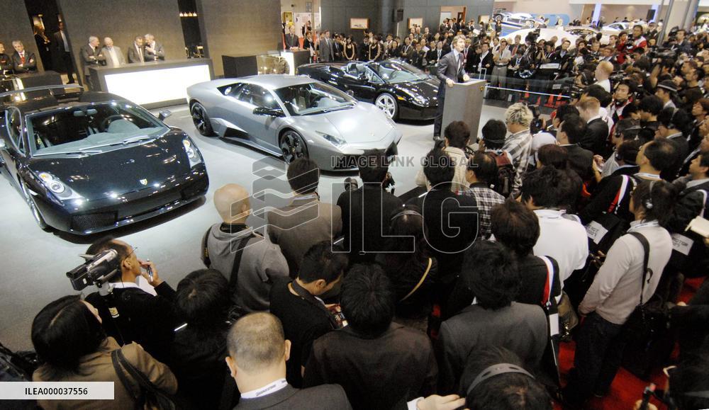 Tokyo Motor Show opens with focus on cute and sports cars
