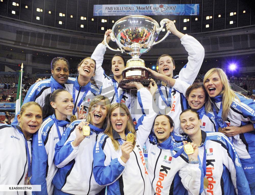 Volleyball: Unbeaten Italy wins women's World Cup