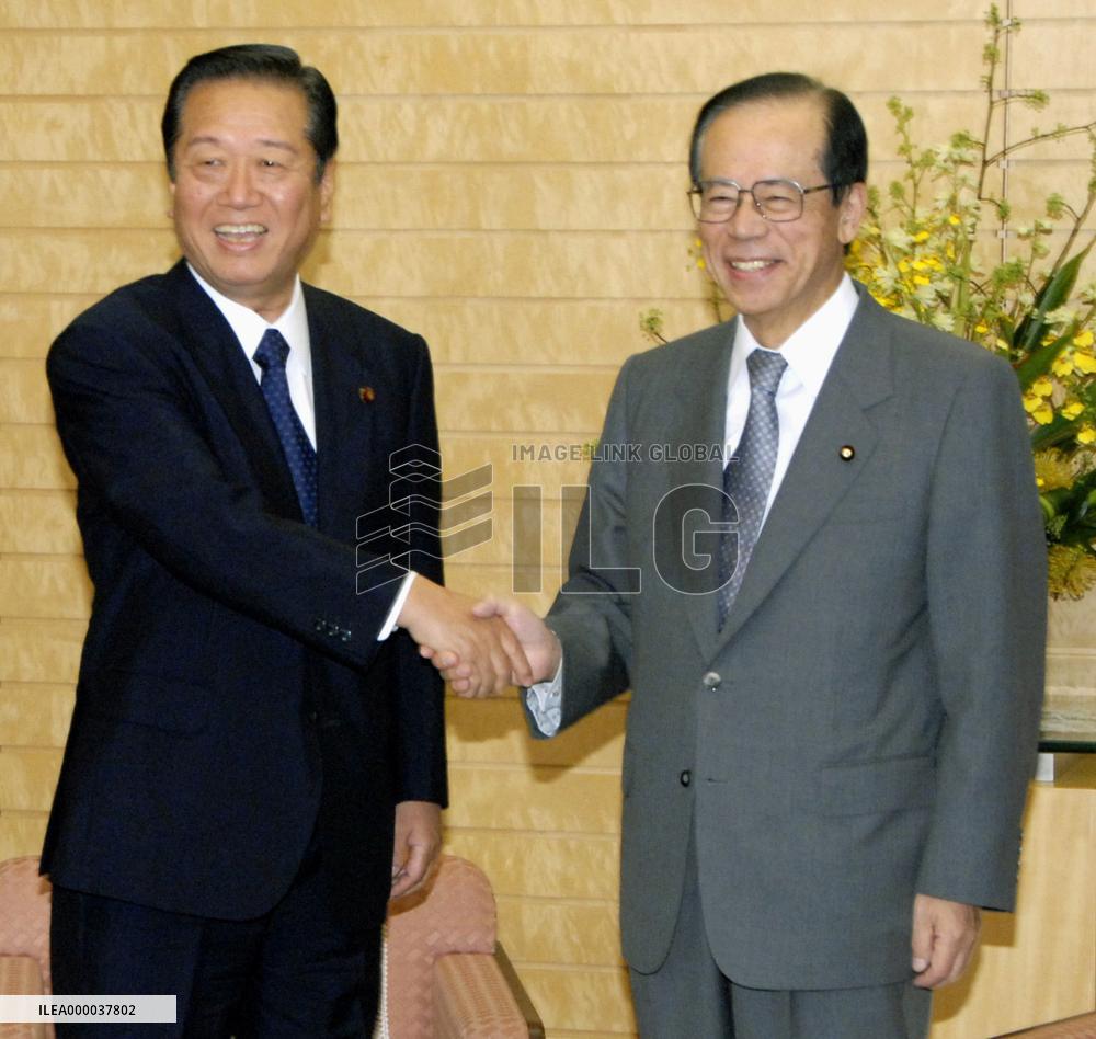 Ozawa refuses Fukuda's request for cooperation on refueling bill