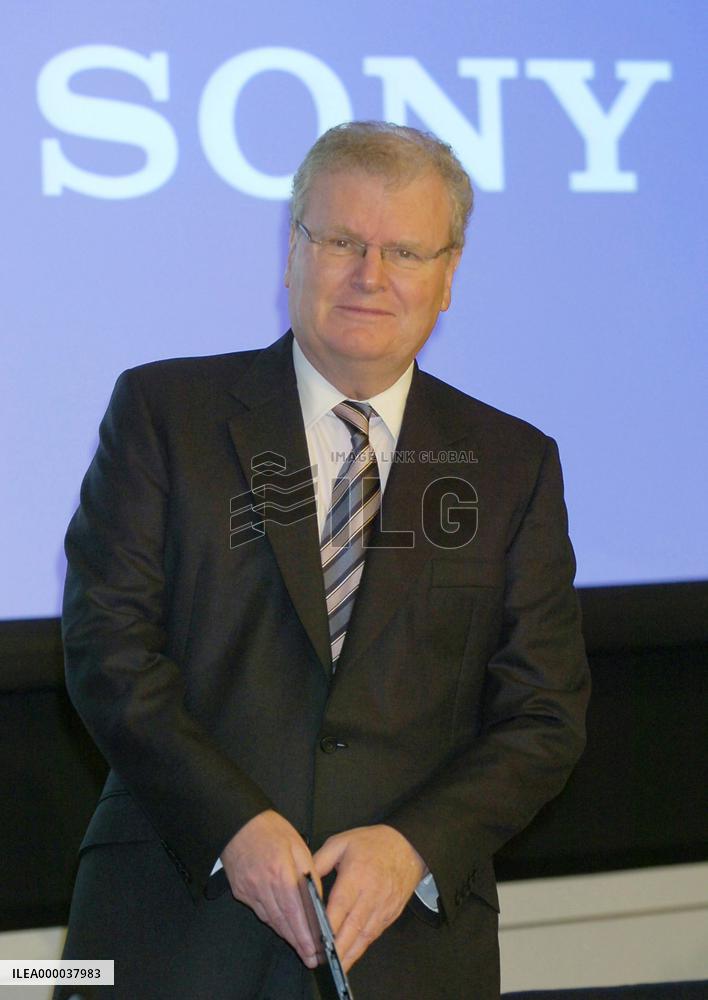 Sony plans to launch OLED TV sales in U.S. next year: Stringer