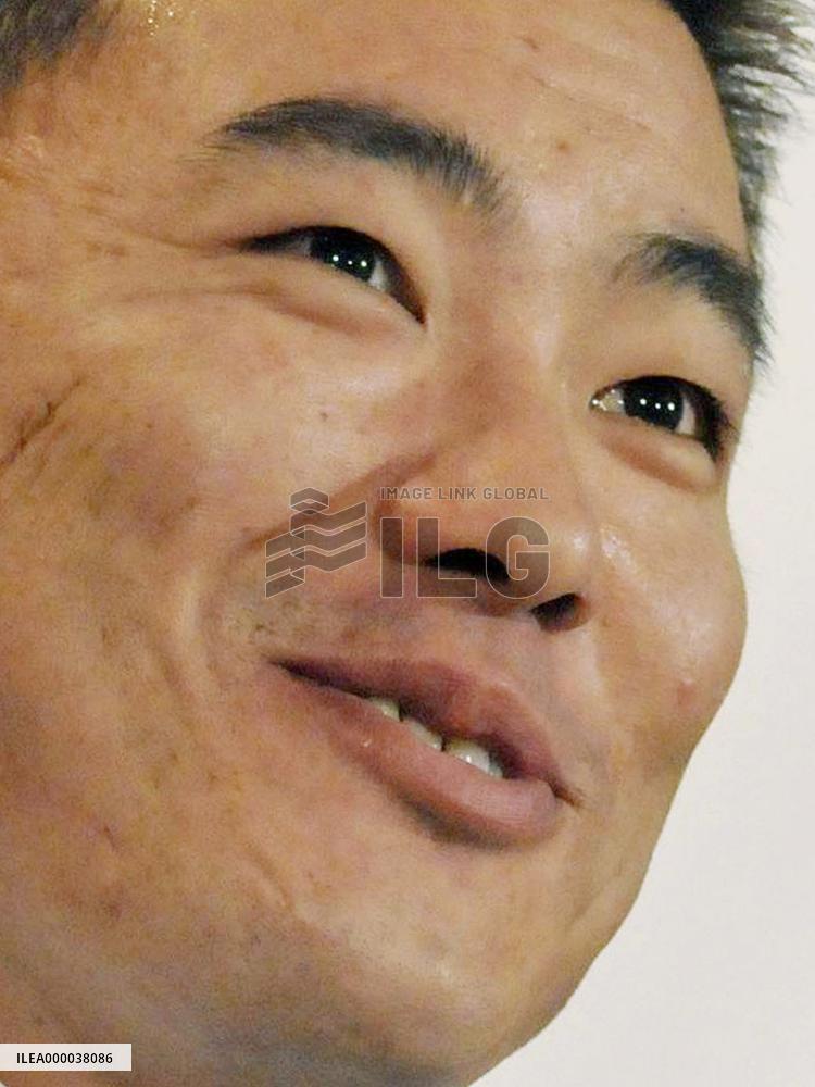 Chicago Cubs sign Japanese outfielder Fukudome