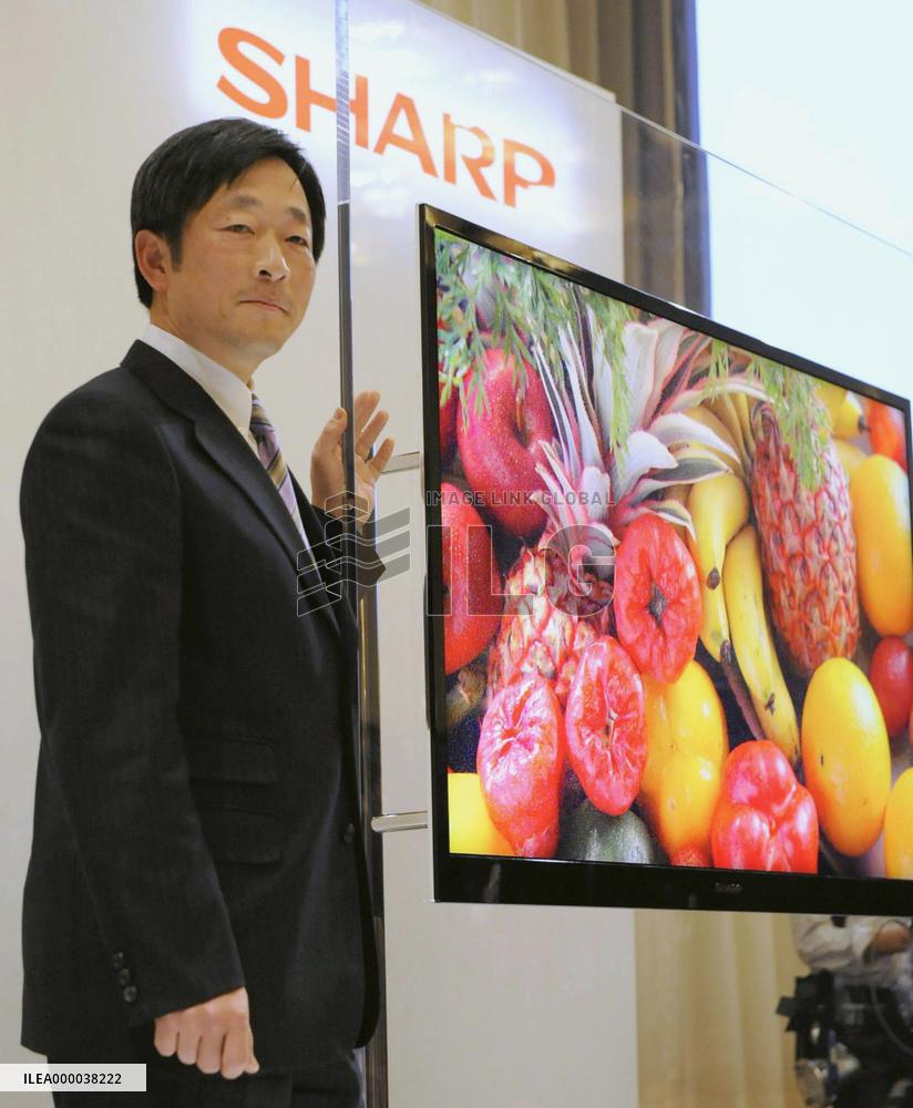 Sharp eyes 1 trillion yen in sales of LCD TVs in FY 2008