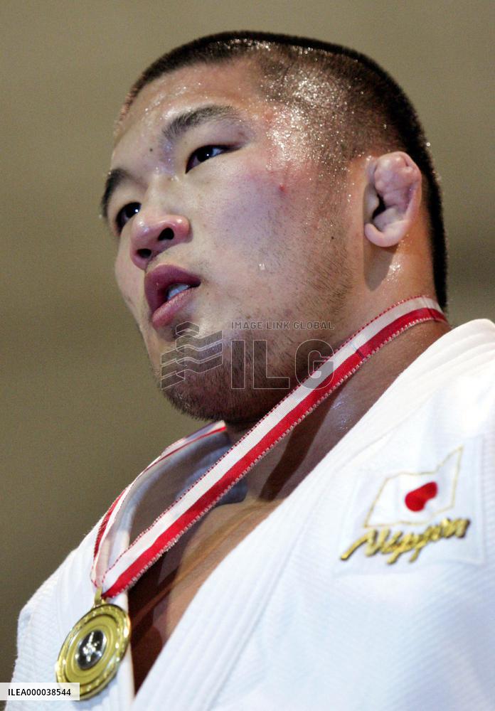 Ishii wins over 100-kg crown at World Cup Vienna meet