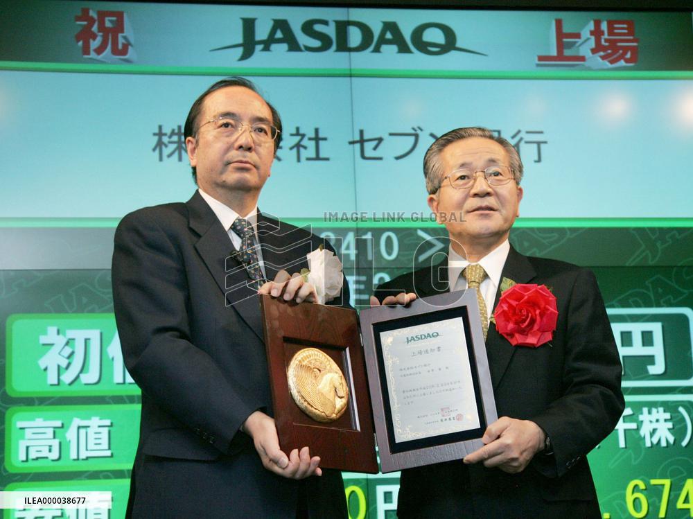 Seven Bank debuts on Jasdaq