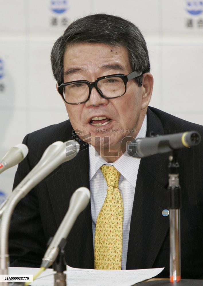 Car, electronics makers offer wage hikes for 3rd straight year