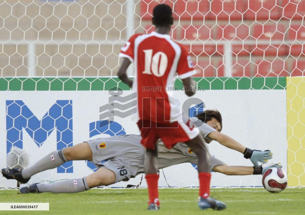 Japan hold Oman in World Cup q'fier