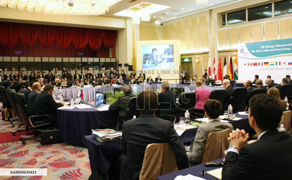 G-8 energy ministers gather in Aomori