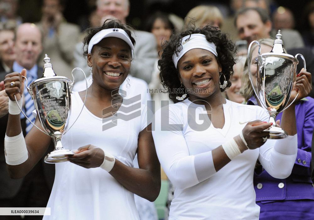 Venus and Serena Williams take Wimbledon doubles title