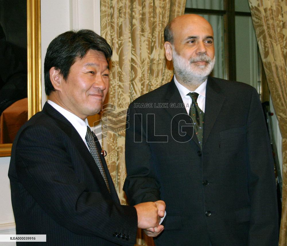 Motegi, Bernanke agree to cooperate over U.S. mortgage firms