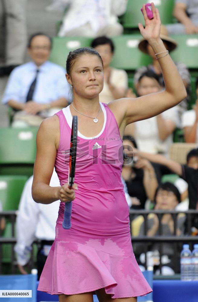 Safina sets up all-Russian Toray final