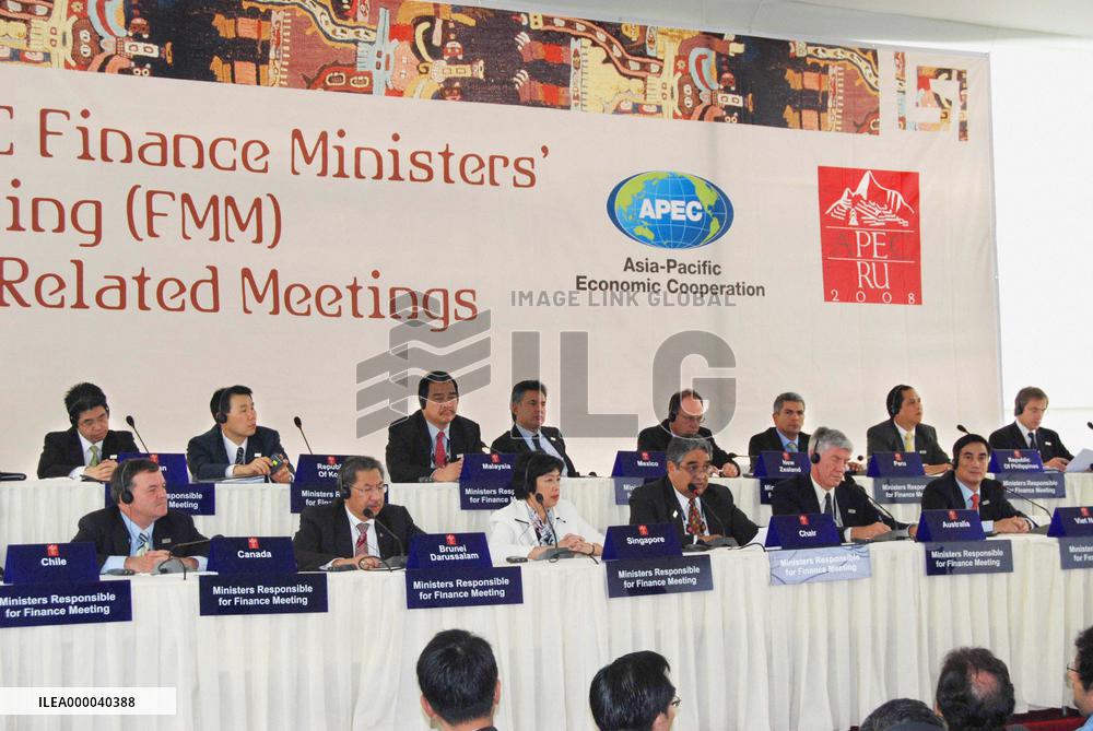 APEC supports IMF in dealing with financial crisis