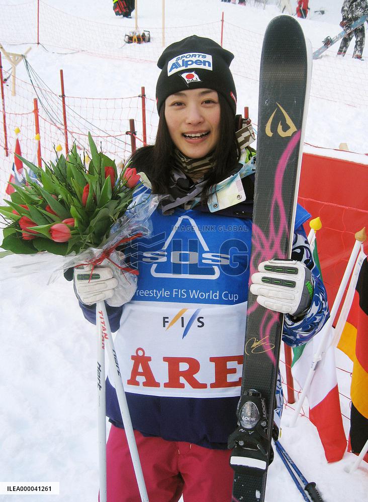Uemura 3rd in World Cup moguls meet