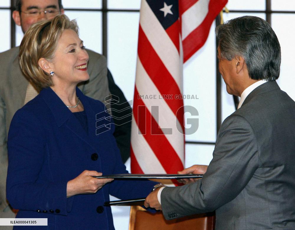 Japan signs pact to spend $2.8 bil. on U.S. Marines transfer