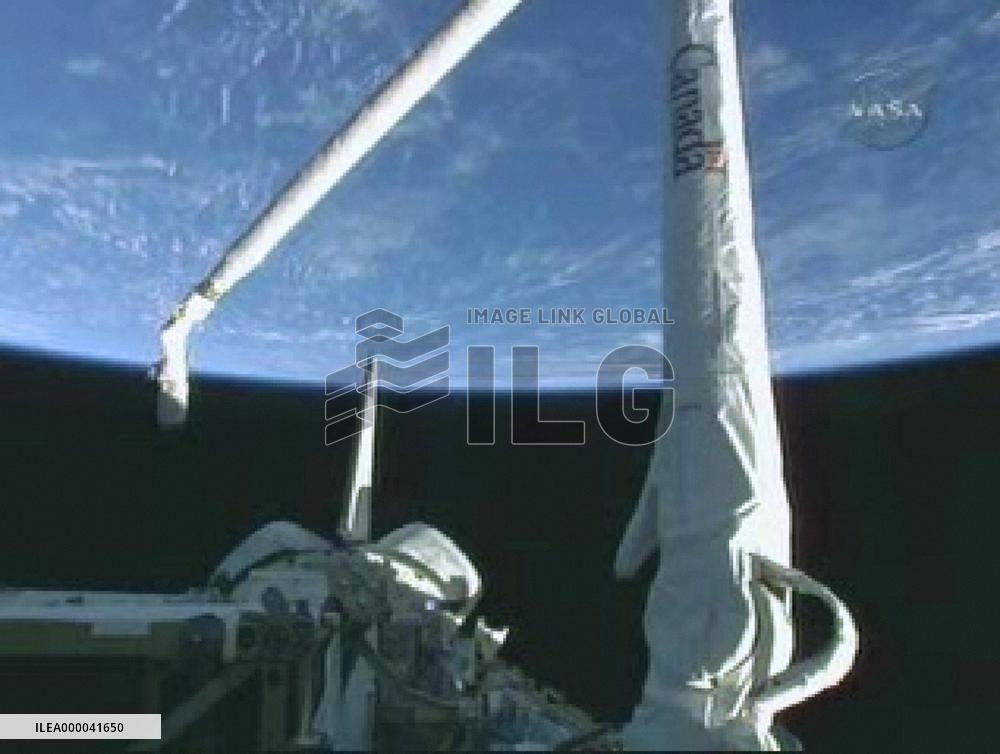 Japanese astronaut Wakata starts job on shuttle mission