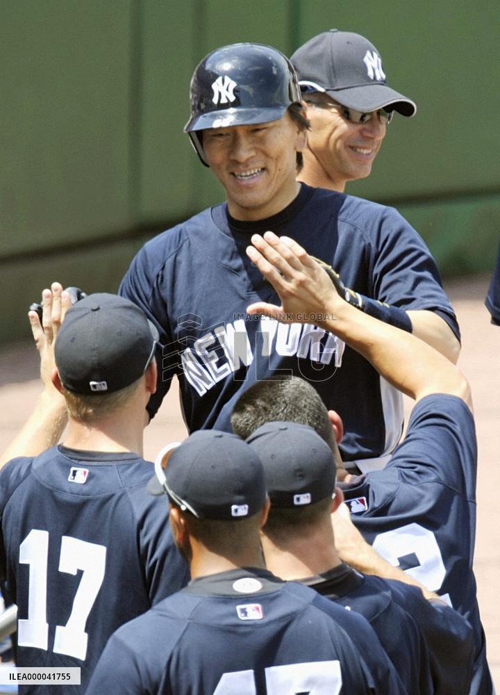 Matsui blasts homer against Phillies