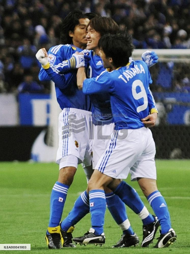 Japan beat Bahrain to edge closer to World Cup