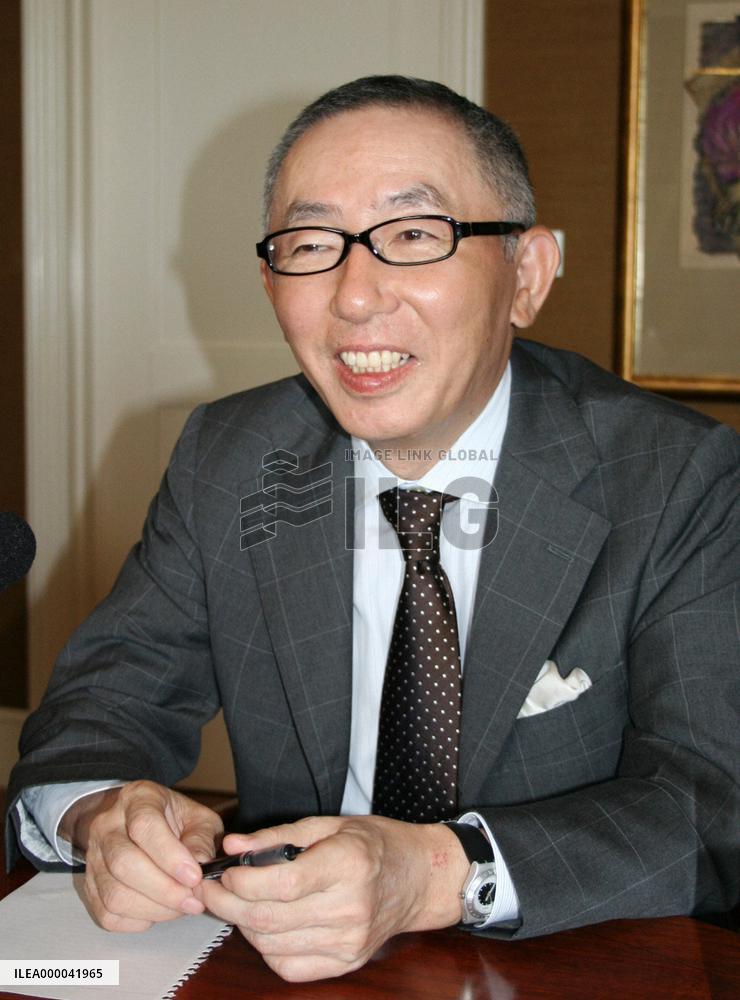 Uniqlo to open 1st casual wear store in Singapore