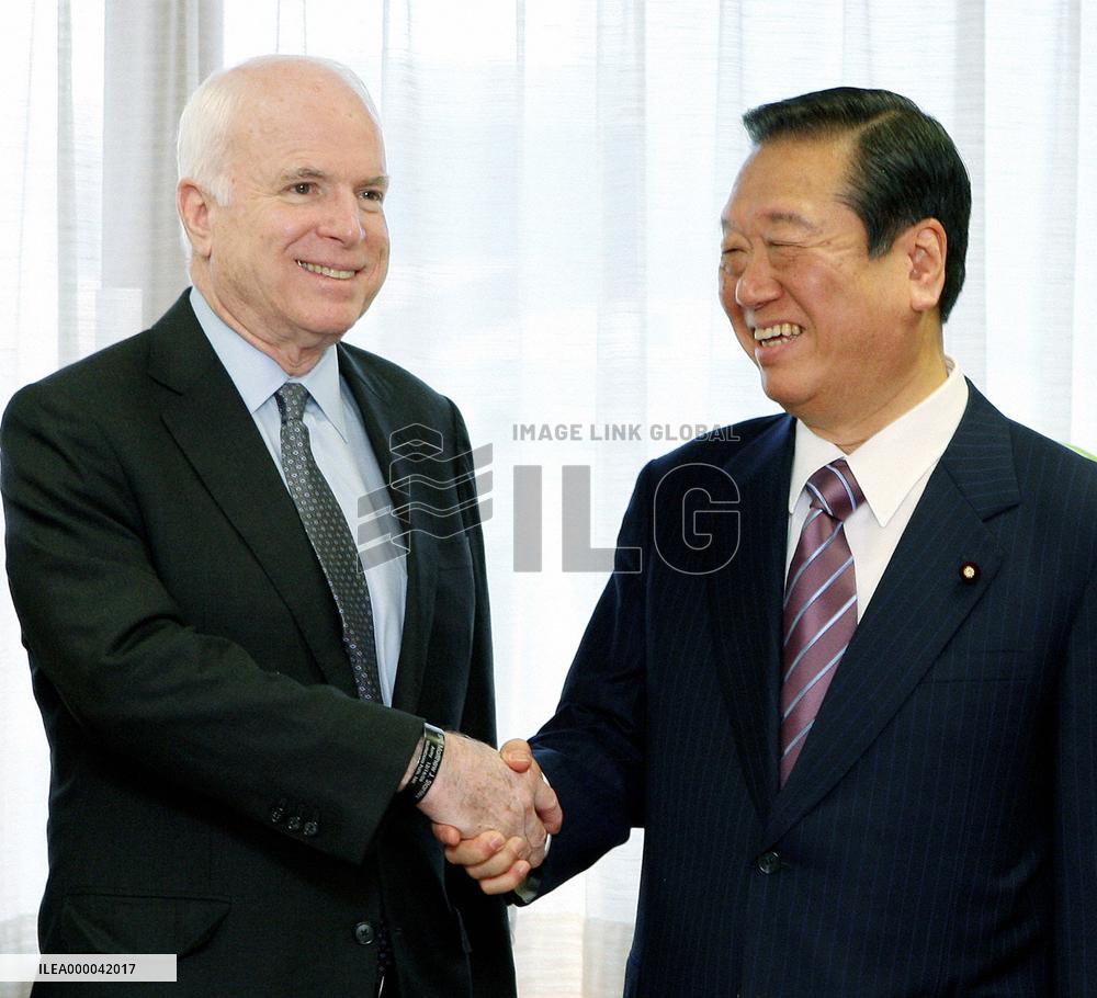Ozawa meets with McCain