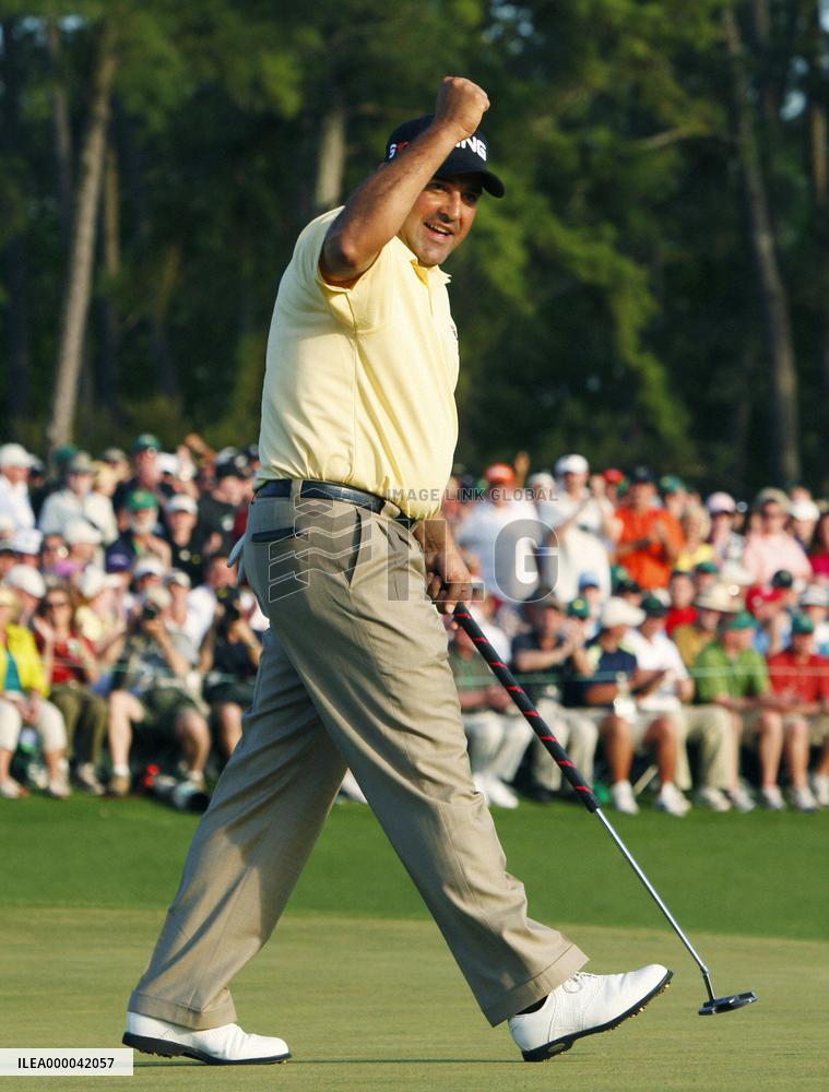 Cabrera becomes 1st Argentine to win Masters golf tournament