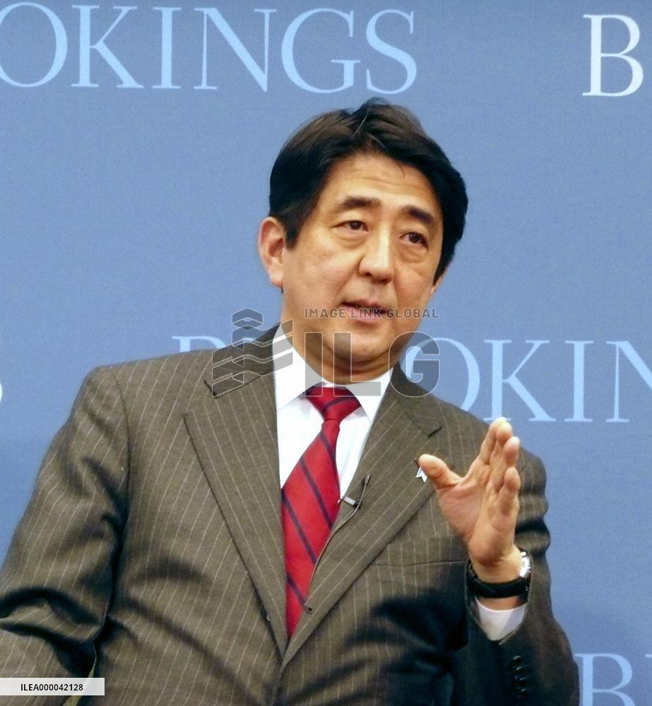 Abe proposes regular 3-way summit between Japan, U.S., China